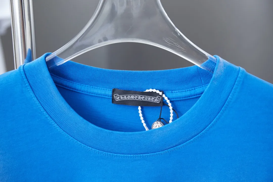 🅿️230 Chrome Hearte 25SS early spring new style, canvas Chrome Hearte hot diamond short sleeves, light luxury, a must-have item for daily commuting for men and women, correct version, welcome to compare, detailed features · 280g 100% pure cotton double yarn jersey fabric · Special thickened 32 pieces of double-strand 1X1 thread in the same vat custom dyeing · Imported Australian matte pearlescent diamond ➕ canvas patch. Ready-made garments are dyed. Then do the faded fried snowflake process, then wash it to make it look old. Common washing improves the effect · Double-needle stitching and cross-stitch process · Original main mark, washed tag, branded moisture-proof paper packaging Color: black/blue/grey Size: S/M/L/XL